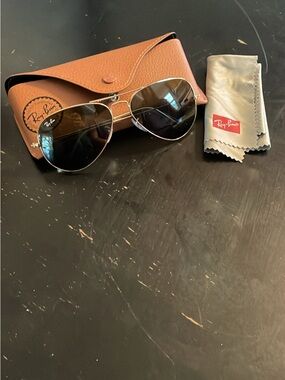 Ray-Ban Aviator Sunglasses